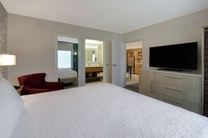 1 bedroom, iron/ironing board, free WiFi, bed sheets - Pet-Friendly Suite w/Full Kitchen at Waco's Core Attractions (Waco)