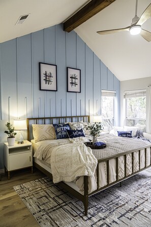 4 Schlafzimmer, Schreibtisch, Bügeleisen/Bügelbrett, kostenloses WLAN