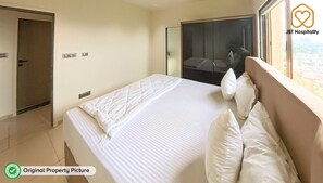 Iron/ironing board, WiFi, bed sheets