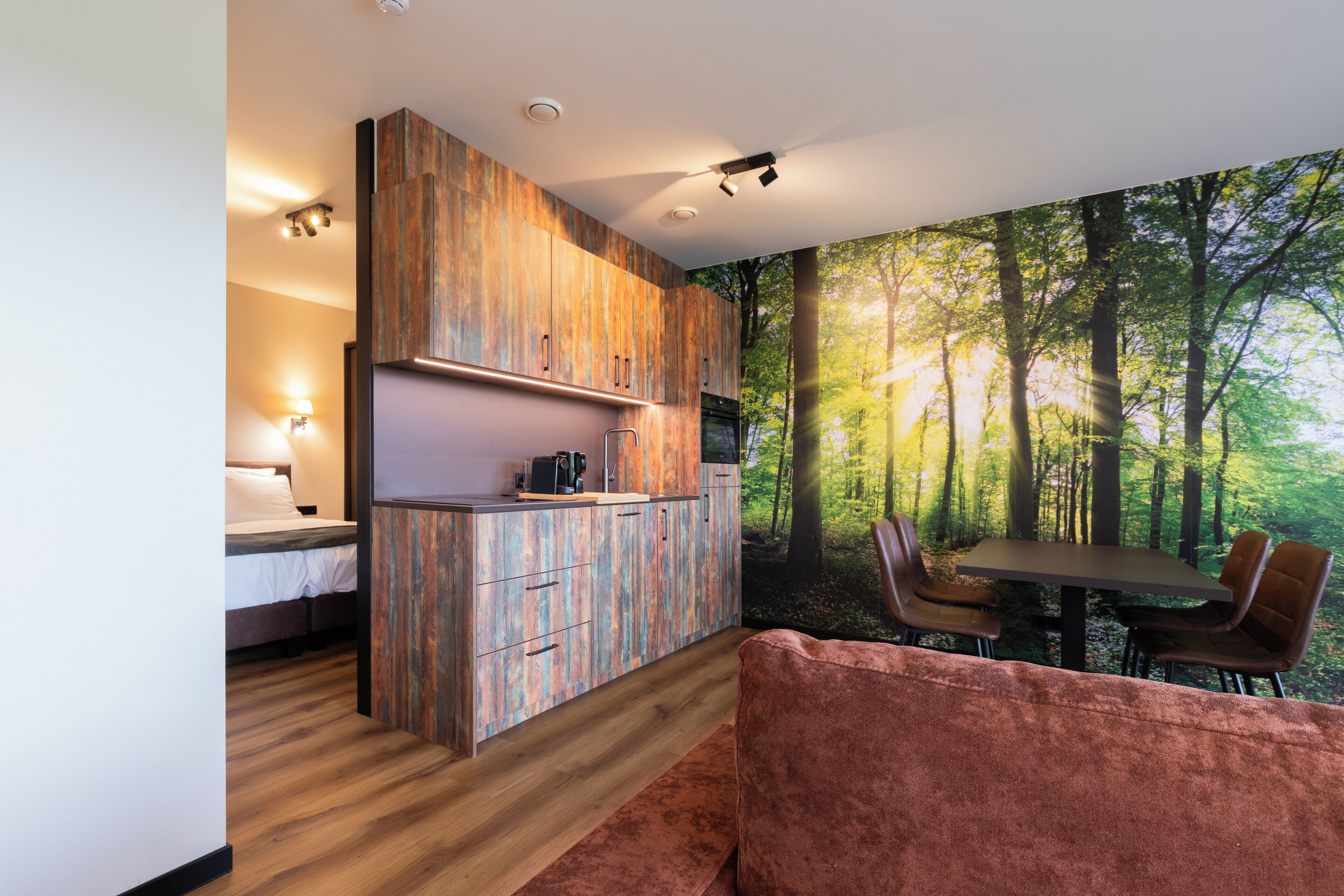 普通開放式套房, 庭院, 山景 | 私人廚房 | 大型冰箱、微波爐、烤箱、爐台