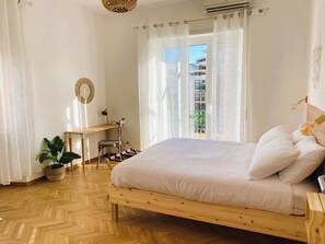 3 Schlafzimmer, Zimmersafe, Schreibtisch, Bügeleisen/Bügelbrett