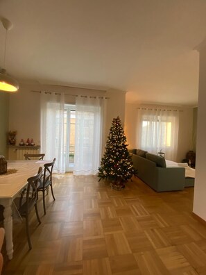 Interior - MAMACRI Christmas Holiday in Rome (Roma)