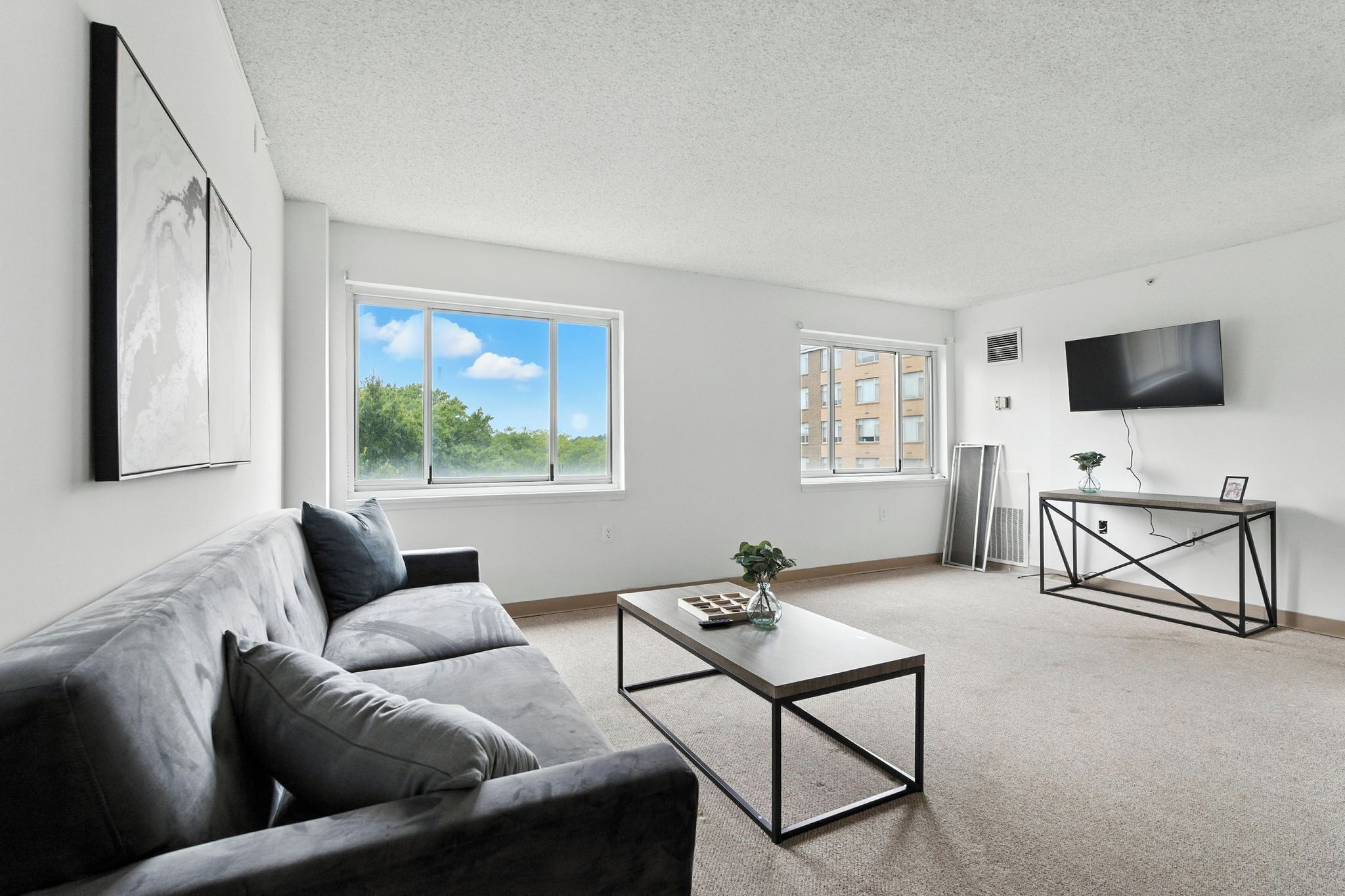 スマートテレビ、書庫、書斎 / ワークスペース