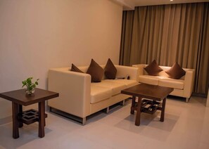 Kamar Klasik | Meja kerja, ruang kerja ramah laptop, dan Wi-Fi gratis