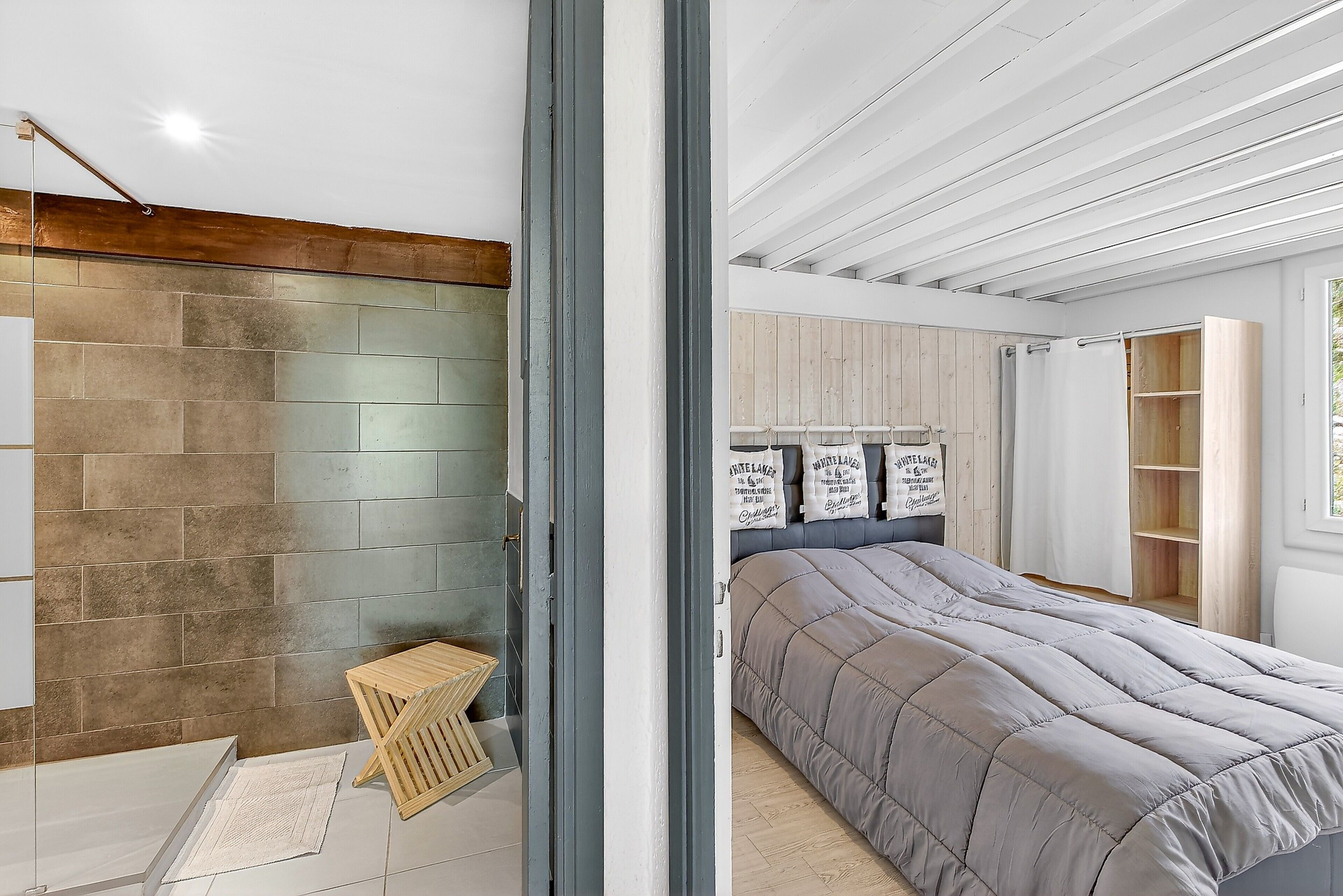 1 chambre, fer et planche à repasser, Wi-Fi, draps fournis