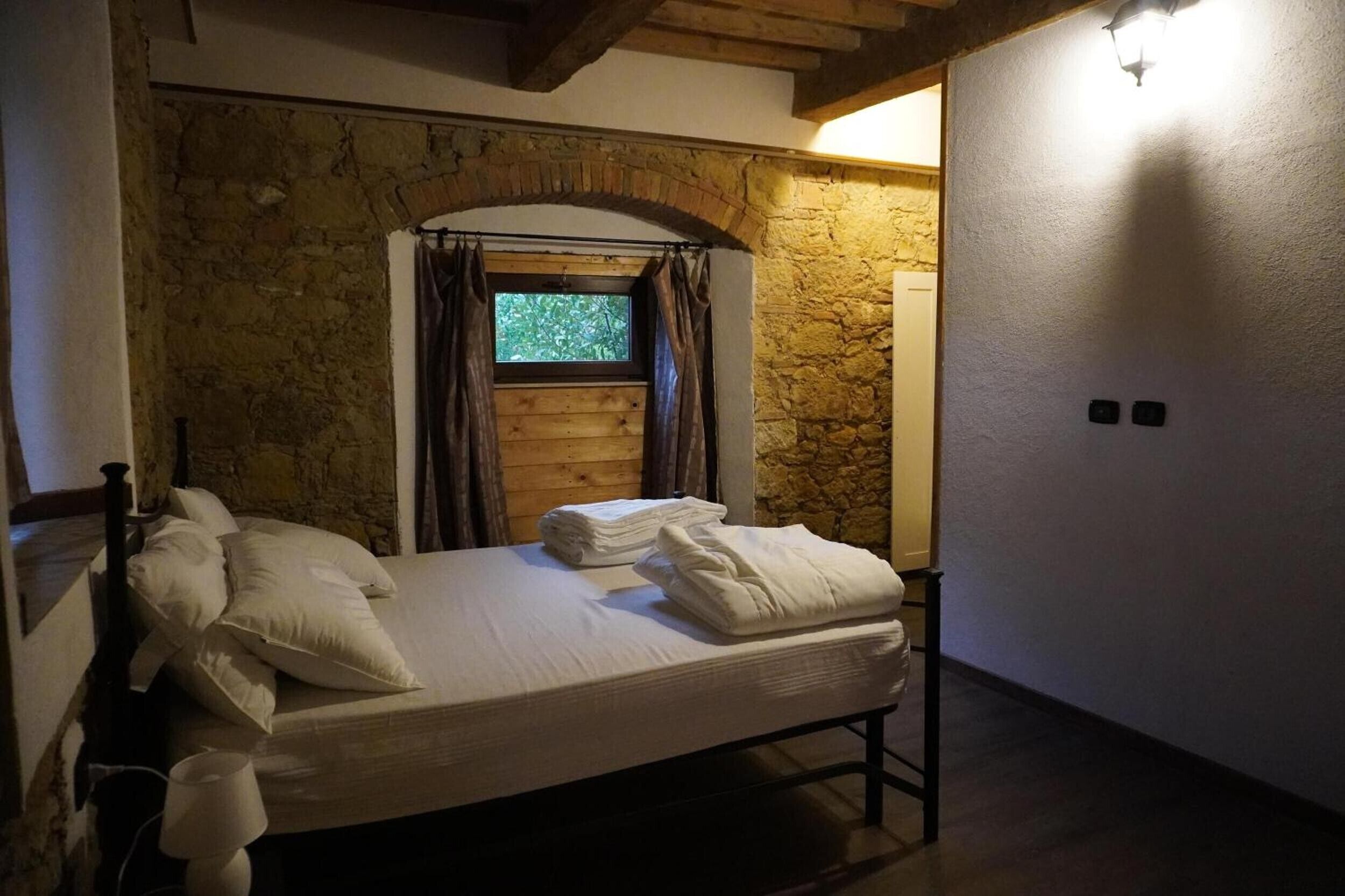 1 camera, Wi-Fi, lenzuola