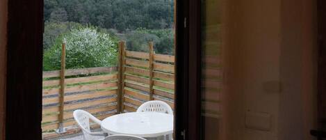 屋外ダイニングエリア