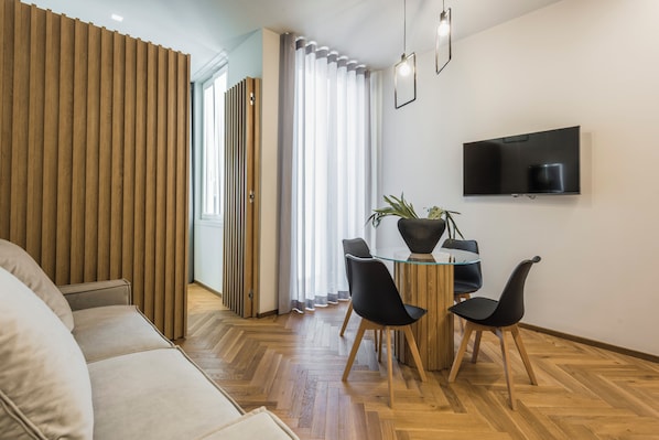Kondominium | Area keluarga | Smart TV