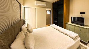 3 quartos, ferros/tábuas de passar roupa, Wi-Fi, roupa de cama