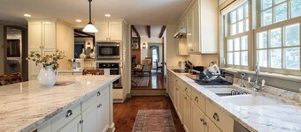 Historic Coastal Home • Marsh Views • Pet-Friendly