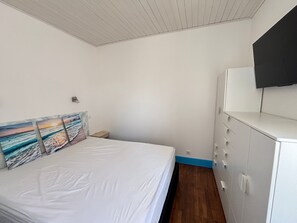 1 chambre, accès au Wi-Fi (inclus)
