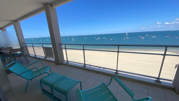 Property grounds - 3-bedroom apartment in Arcachon with beach access and parking (Arcachon)