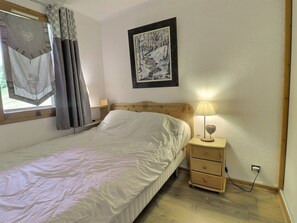 1 bedroom, WiFi, bed sheets