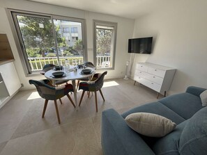 Fernseher