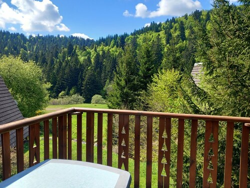 Chalet individuel chaleureux au pied des pistes