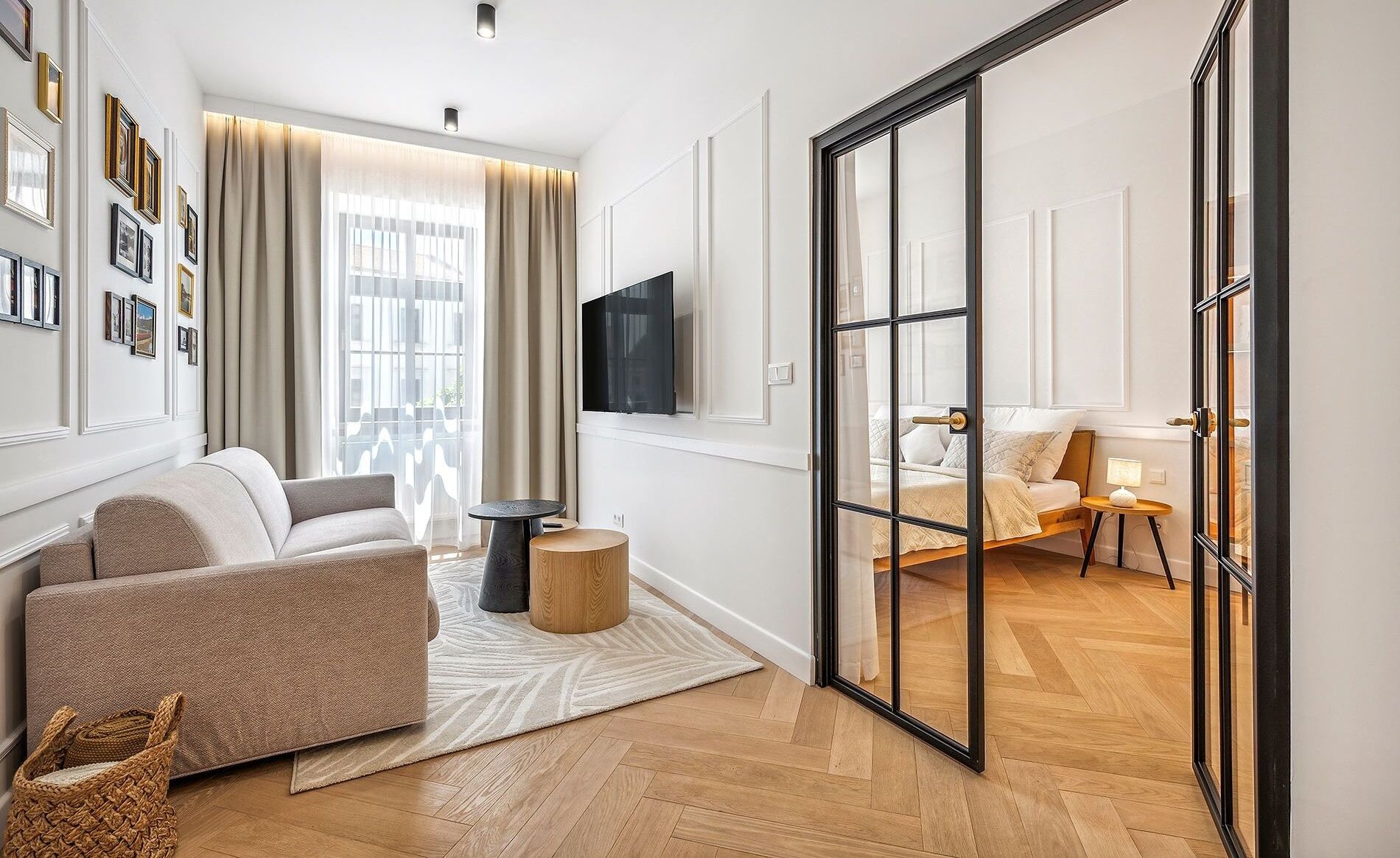 Superior-Apartment, Stadtblick | Wohnbereich