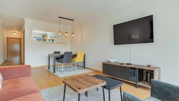 Comfort Apartment, Balcony, Mountain View | Interior