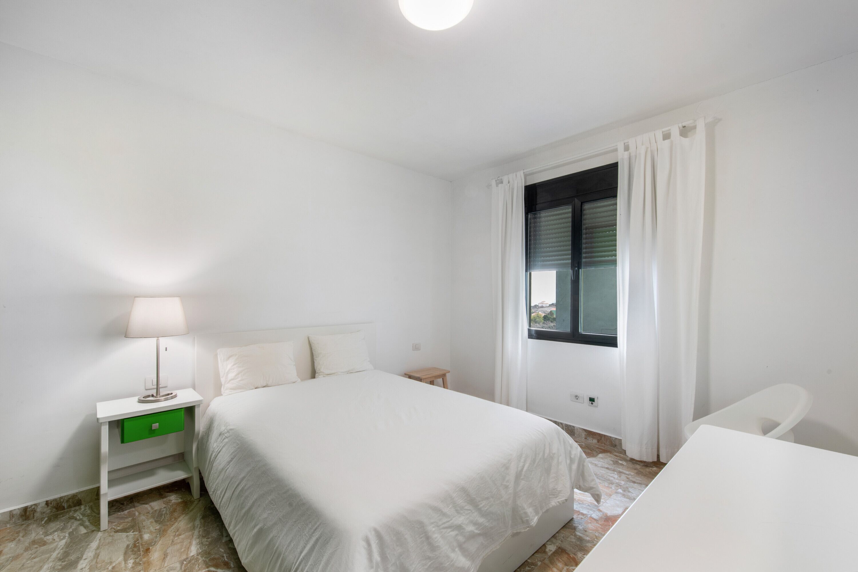 7 slaapkamers, een strijkplank/strijkijzer, wifi, beddengoed