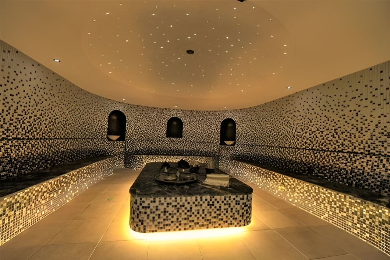 Hammam, massages aux pierres chaudes, massages des tissus profonds