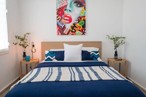2 bedrooms, desk, iron/ironing board, WiFi