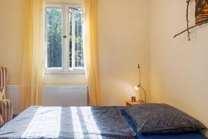 1 soverom, strykejern/-brett, wi-fi og sengetøy