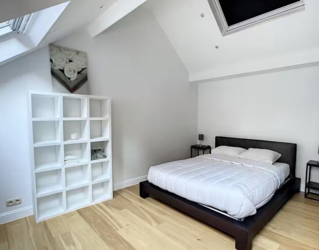 1 slaapkamer, een strijkplank/strijkijzer, wifi, beddengoed