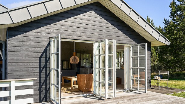 Outdoor dining - Beautiful home in Ejstrupholm with WiFi (Ejstrupholm)