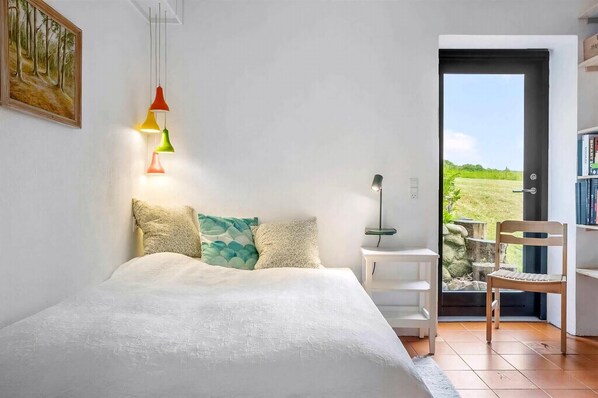 5 bedrooms, iron/ironing board, travel crib, free WiFi
