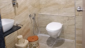Sınıflandırılmamış resim, 15 üzerinden 3, düğme