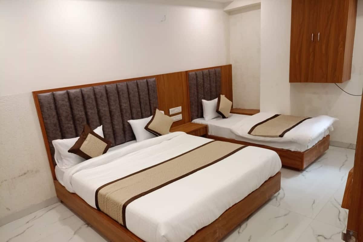 Family Room | Free WiFi