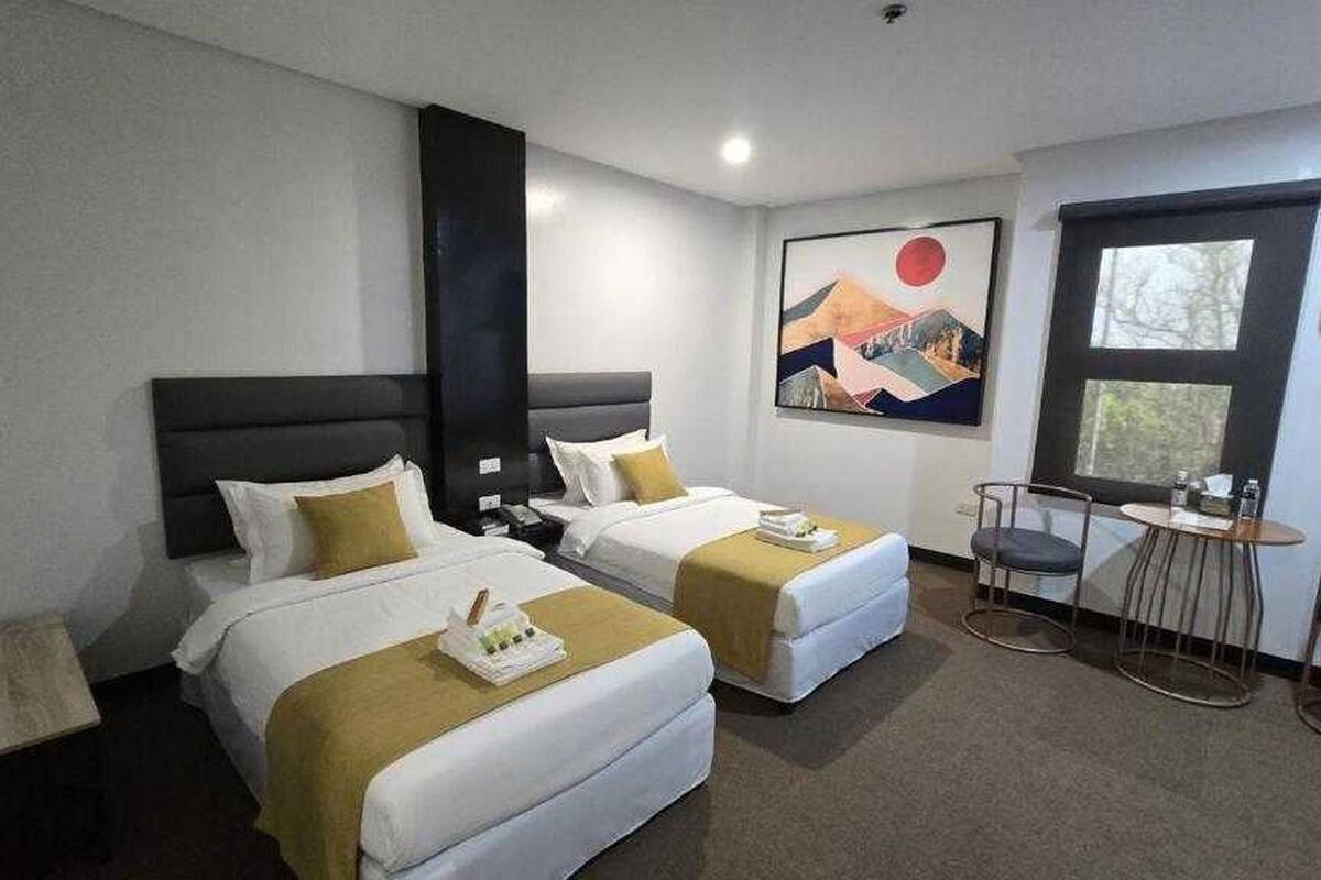 Family Suite | Premium bedding, desk, free WiFi, bed sheets