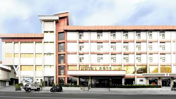 Vista frontal de la propiedad