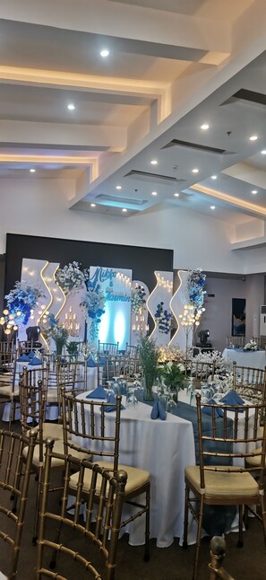Banquet hall - Belvilla Angeles Pampanga Near Clark International Airport Formerly Boss Hotel (Angeles City)