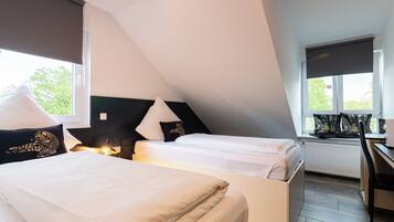 Laptop workspace, free WiFi