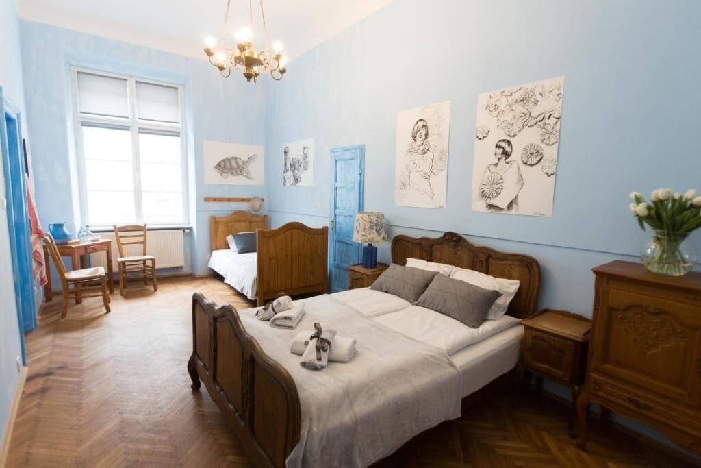 Deluxe Apartment, 1 Bedroom, Air conditioning | In-room safe, blackout drapes, iron/ironing board, free WiFi