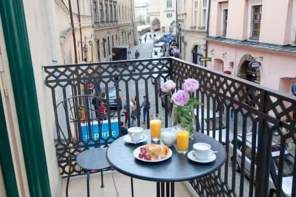 Deluxe Apartment, 1 Bedroom, City View | In-room safe, blackout drapes, iron/ironing board, free WiFi