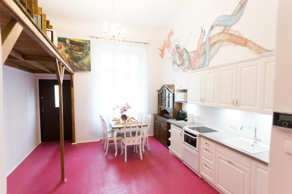 Deluxe-lejlighed - 1 soveværelse - aircondition | Pengeskab på værelset, mørklægningsgardiner, strygejern/strygebræt