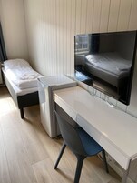 Desk, laptop workspace, soundproofing, free WiFi