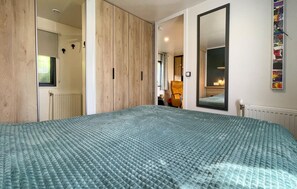 3 bedrooms, travel crib, free WiFi