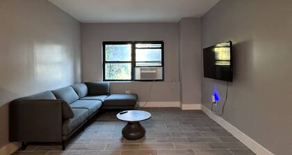 Modern 2BR Loft Feel Classic Brooklyn Charm