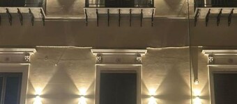 บอร์บอน โฮ ลักชัวรี รูมส์ แอนด์ สปา