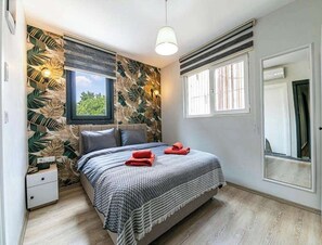 Standard Studio | Minibar, in-room safe, blackout drapes, free WiFi
