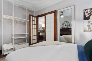 3 bedrooms, iron/ironing board, travel cot, free WiFi