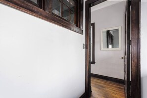 Interior - Discover our charming 2-bed, 1-bath apartment in a beautifully restored triplex (Kansas City)