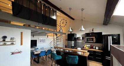 Rare gem located in the beating heart of Old Lyon.