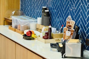 Bar-salon dans le hall