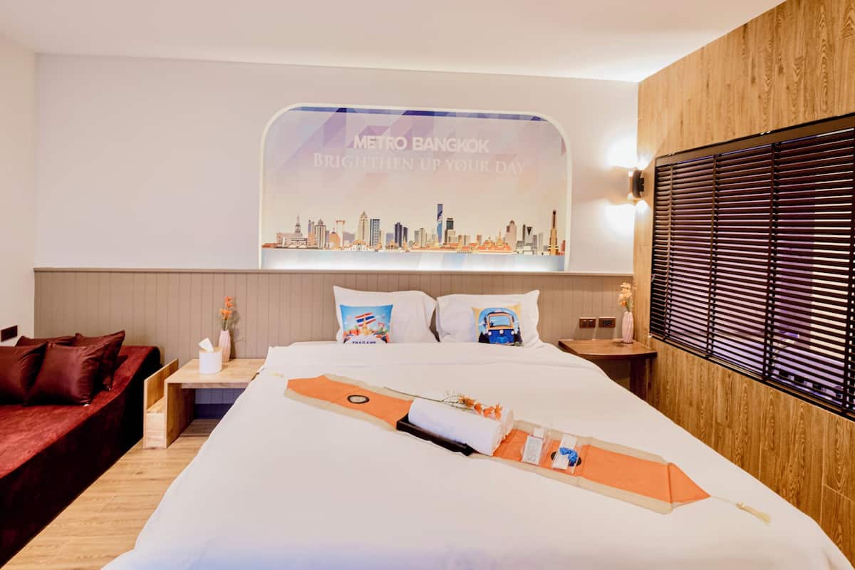 Superior Double Room, Accessible | Desk, free WiFi, bed sheets