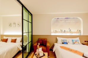 Suite junior, 2 habitaciones | Escritorio, wifi gratis, ropa de cama