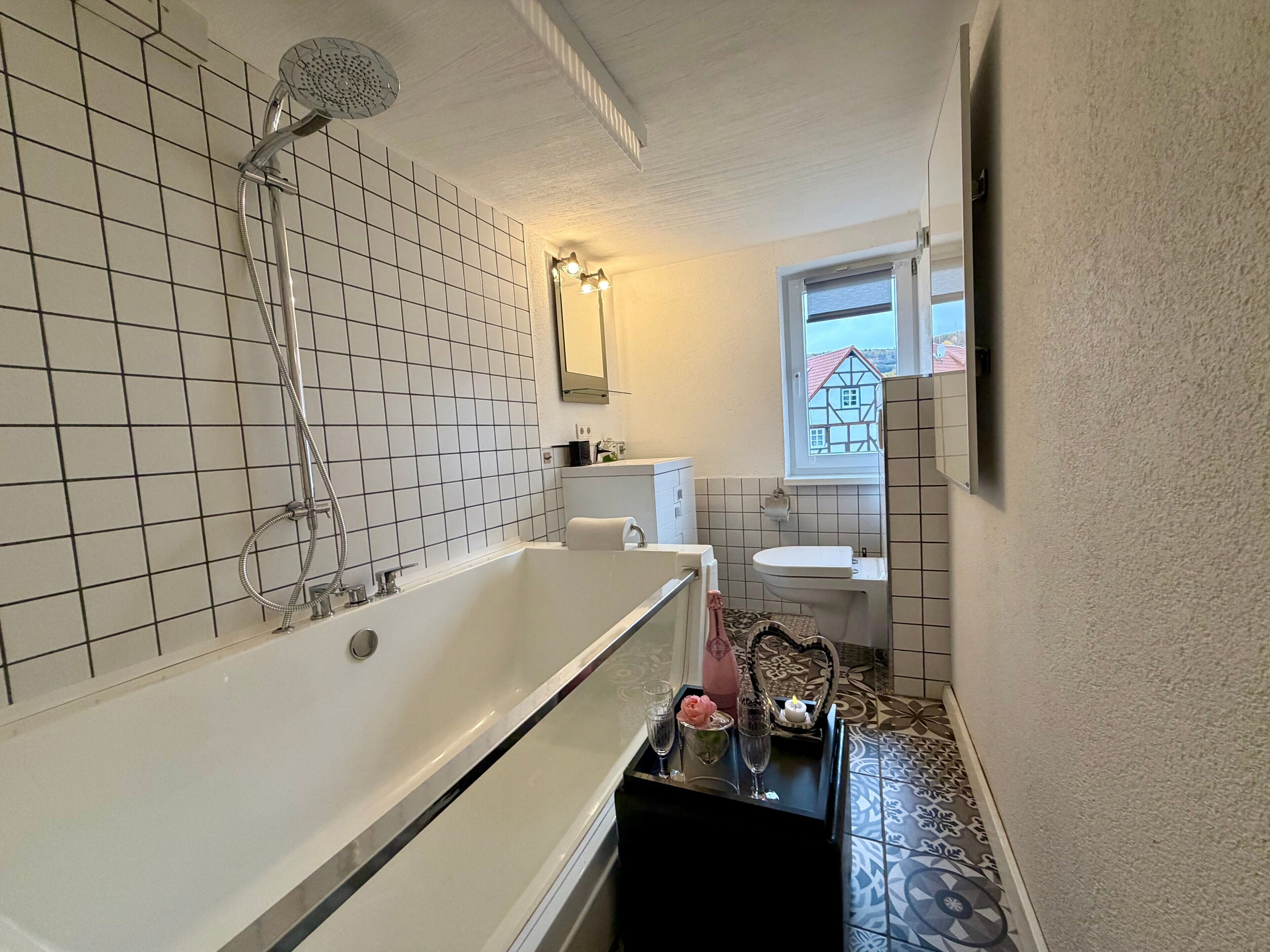 Dusche, Haartrockner, Handtücher