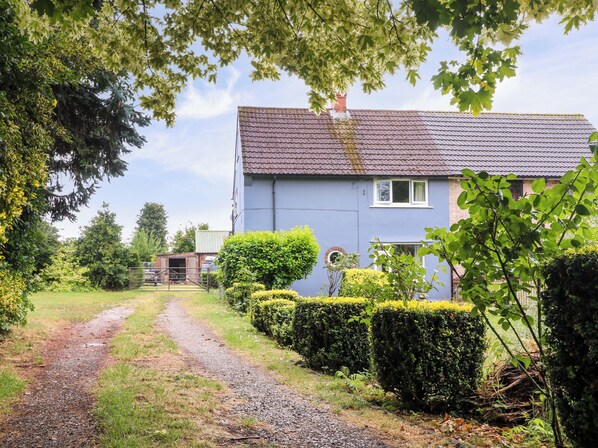 Exterior - Oxcroft View (Worksop)